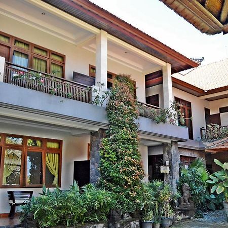 Yulia 2 Homestay Sanur ภายนอก รูปภาพ