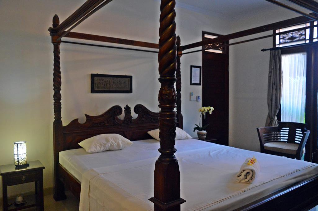 Yulia 2 Homestay Sanur ภายนอก รูปภาพ