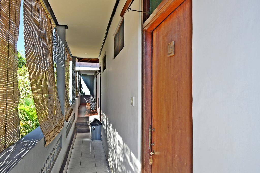 Yulia 2 Homestay Sanur ภายนอก รูปภาพ