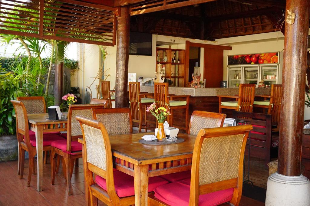 Yulia 2 Homestay Sanur ภายนอก รูปภาพ