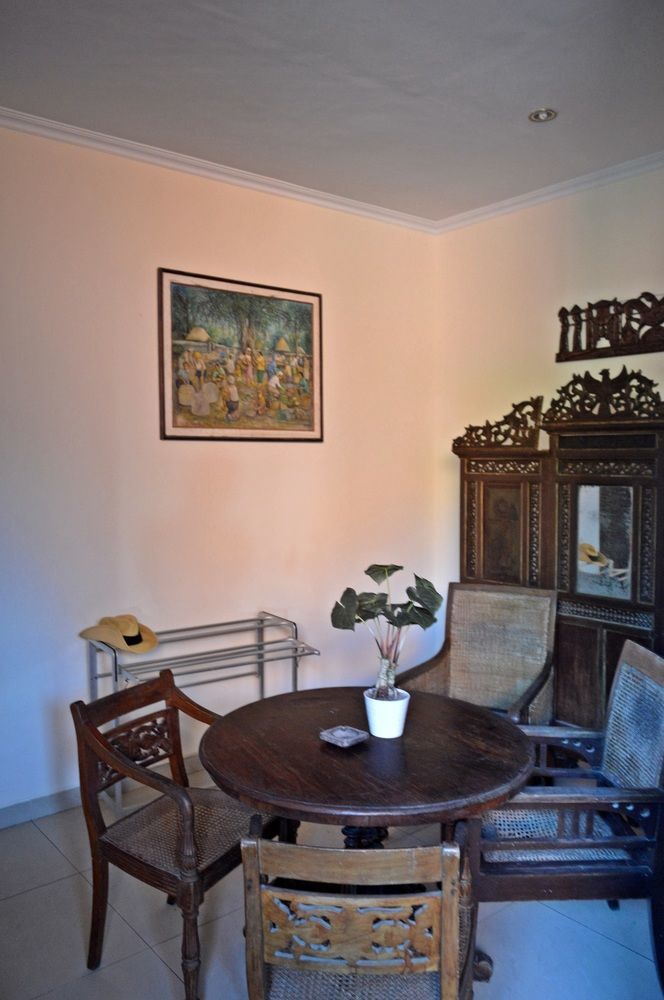 Yulia 2 Homestay Sanur ภายนอก รูปภาพ